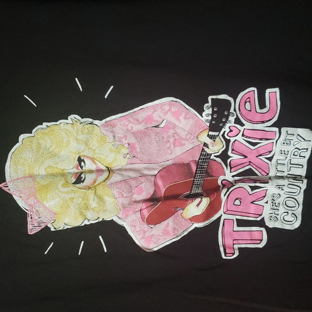 Drag queen merch shirt size Large